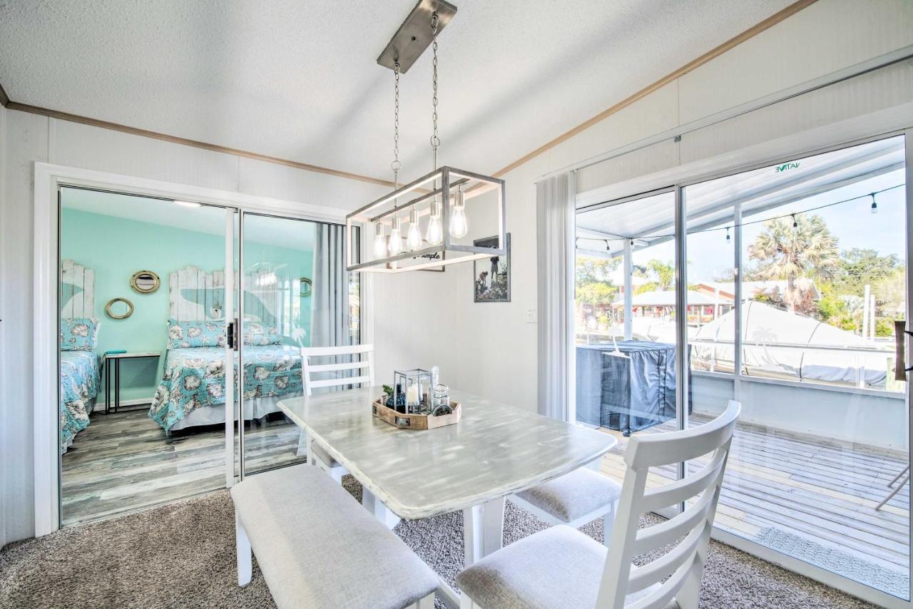 Retreat On The River With Boat Dock, Porch, And Grill! Homosassa Exteriör bild