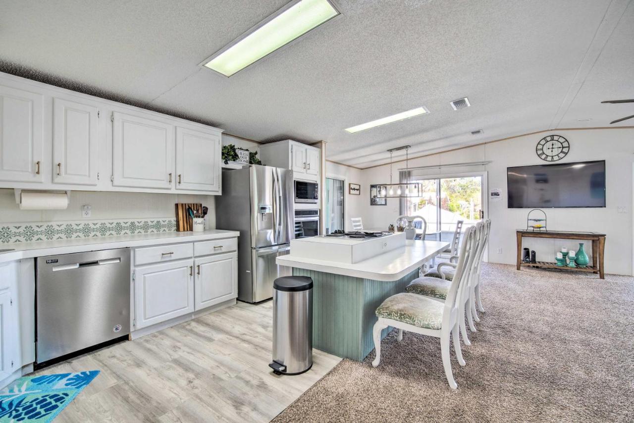 Retreat On The River With Boat Dock, Porch, And Grill! Homosassa Exteriör bild